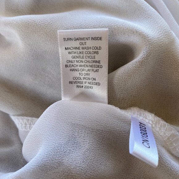 Soho beige and white layered pullover stretchy 3/4 sleeve top with gold shimmer - Picture 9 of 9